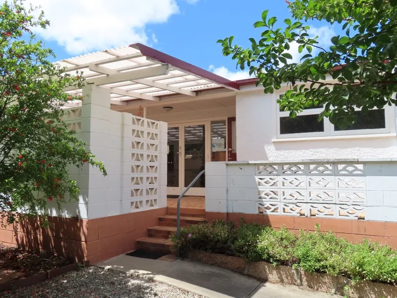 COMMERCIAL ZONE - DUAL STREET FRONTAGE