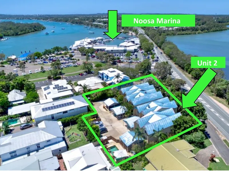 Townhouse in Such a Convenient Location !!