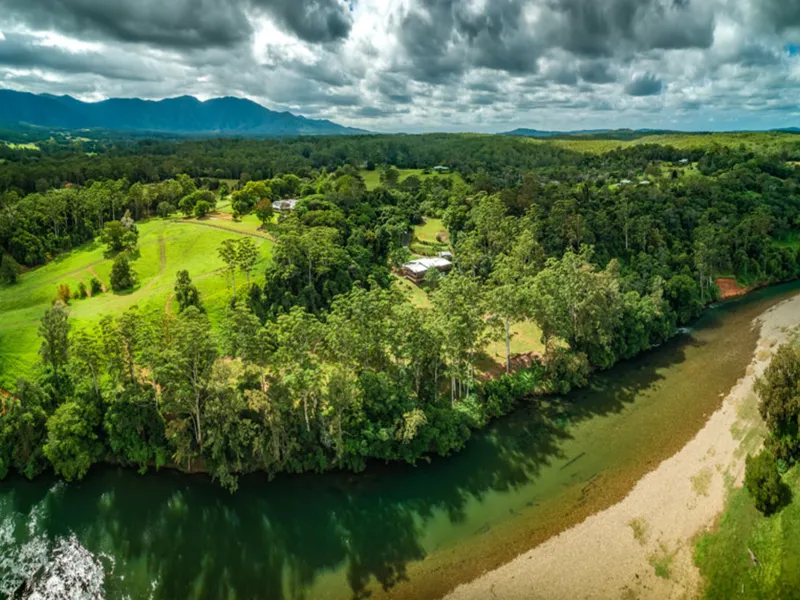 Live the river lifestyle, in style; in this beautiful part of the world.