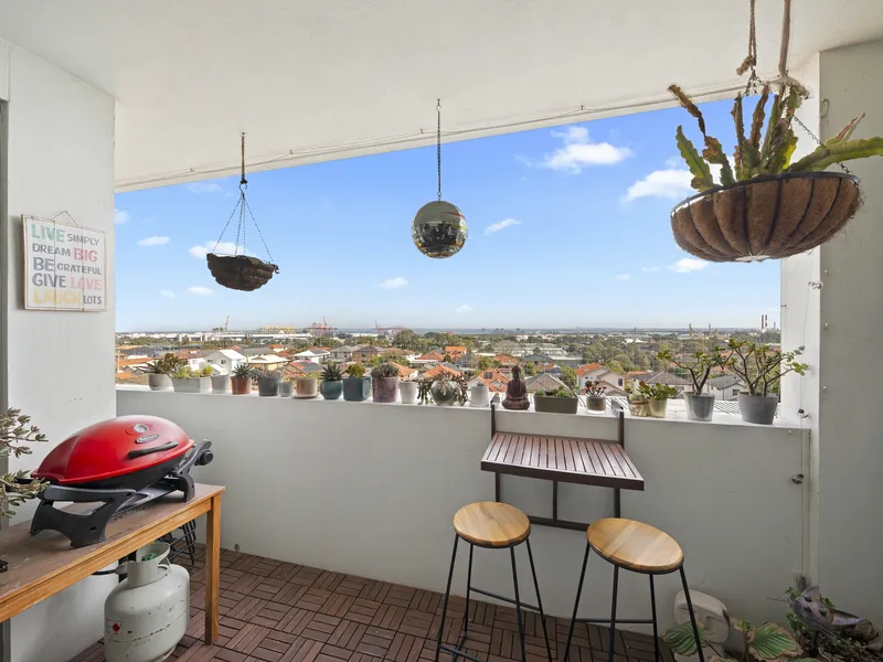 Top Floor Apartment with Stunning Views