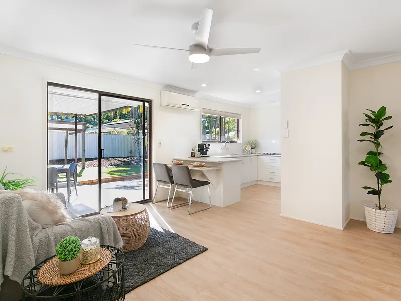 Modernised family home on exceptional private block