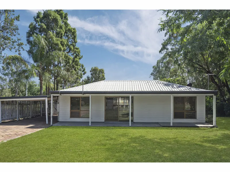 THIS IS NOT A DRILL!! CRAZY VALUE in sought after KARALEE
