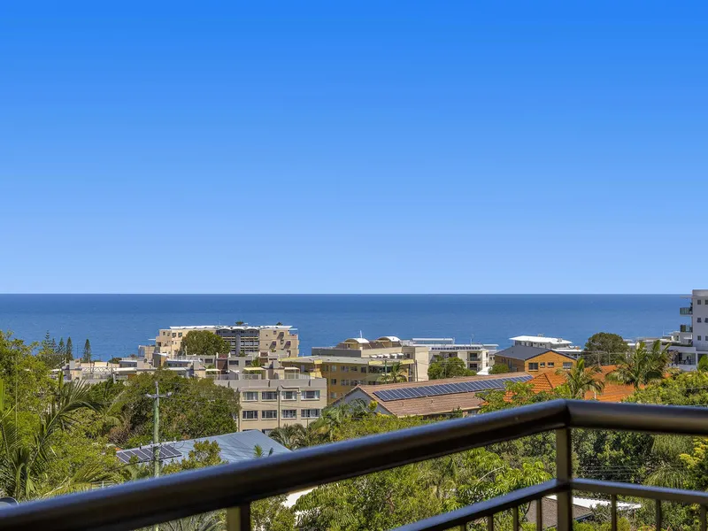 HOUSE SIZED UNIT WITH PANORAMIC OCEAN VIEWS