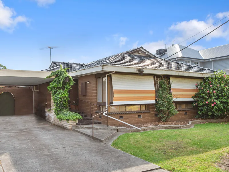 Prime court Location!