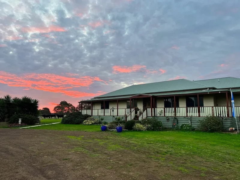 FANTASTIC QUALITY FARMLET