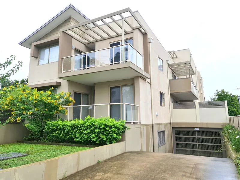 Spacious Two Bedroom Unit