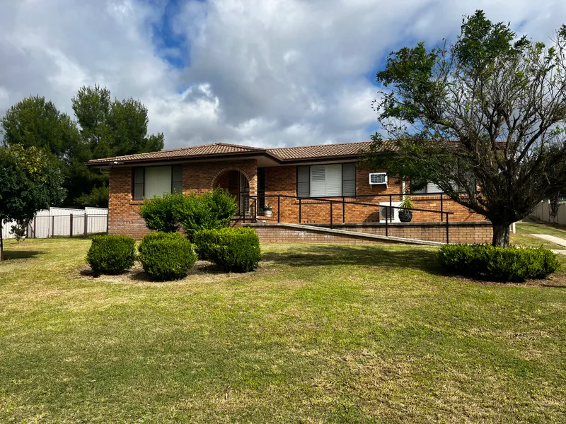 Stunning Family Home in Quiet Area