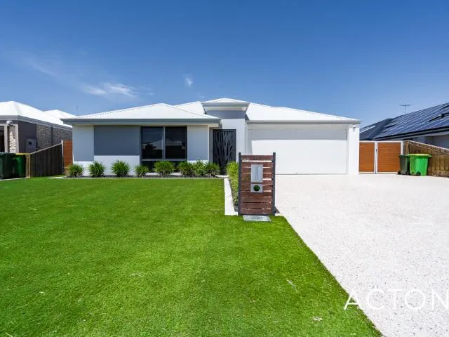 Home by the beach with all the extra's!  6 MONTH LEASE ONLY