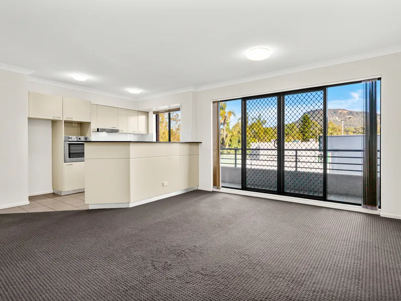 COMFORTABLE, COSY AND CAREFREE