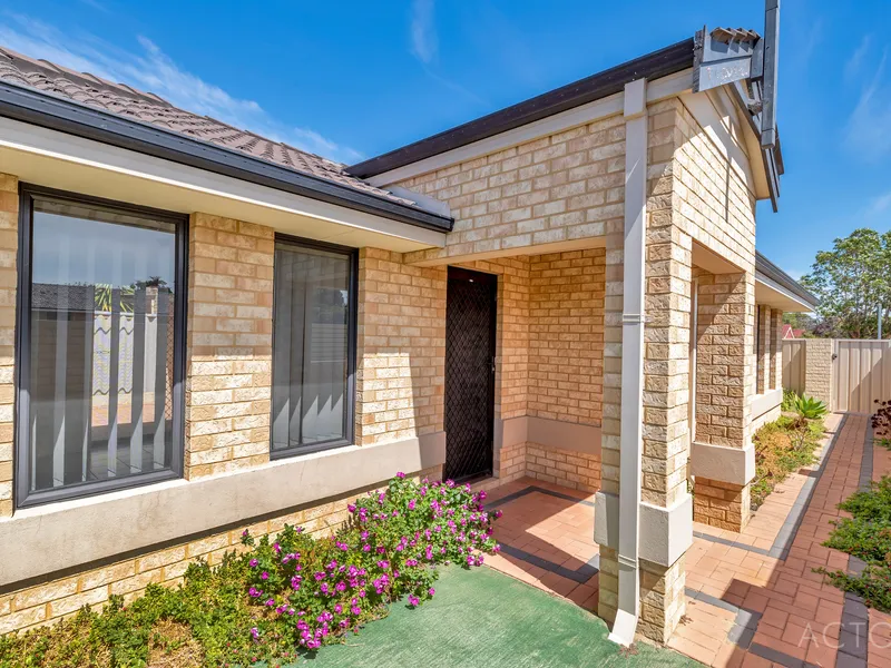 INVESTORS DREAM IN CENTRAL MANDURAH!