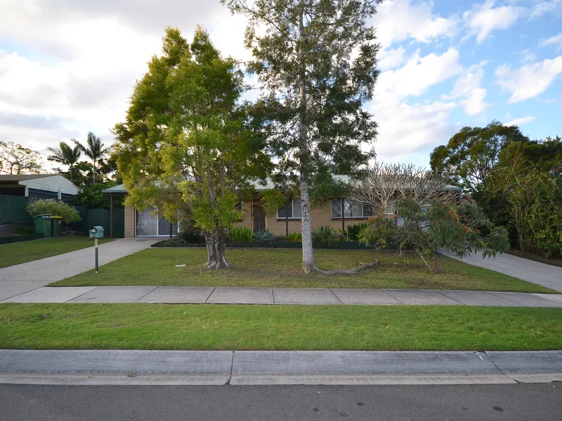 Tidy 4 Bedroom Home in Quiet Street