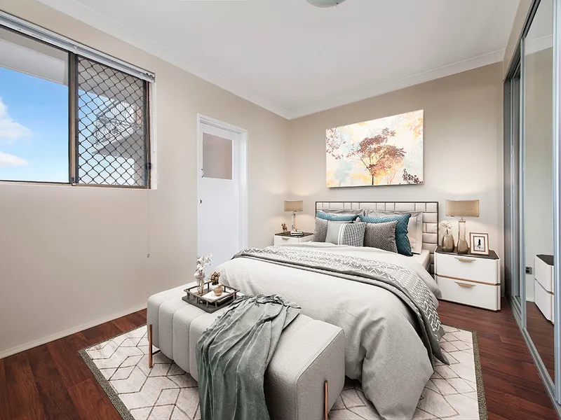 Newly Renovated Apartment with Views