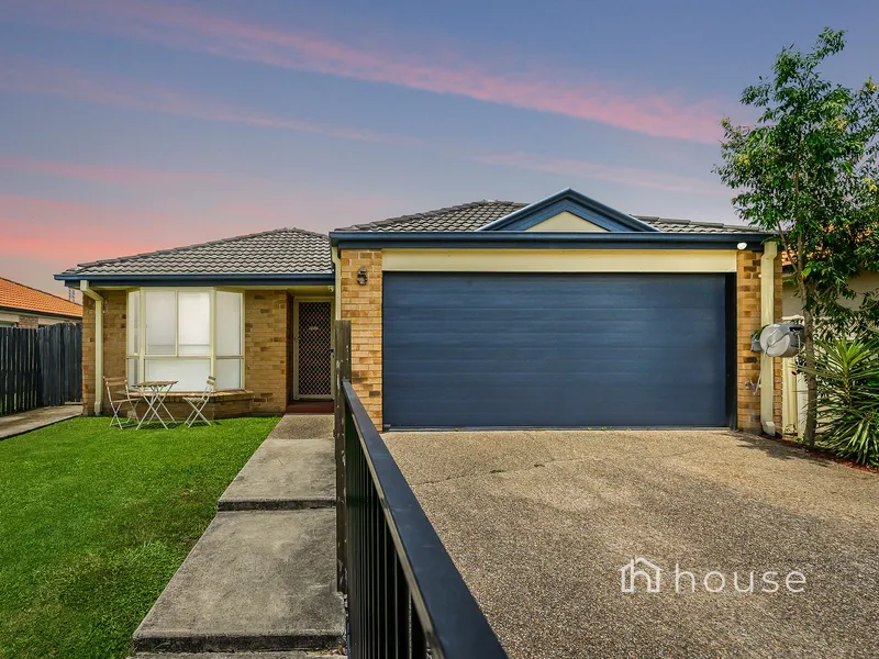 IMMACULATE - LIKE A DISPLAY HOME