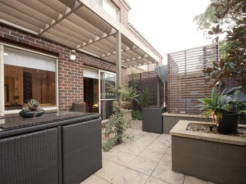 Tropical Paradise in East Doncaster