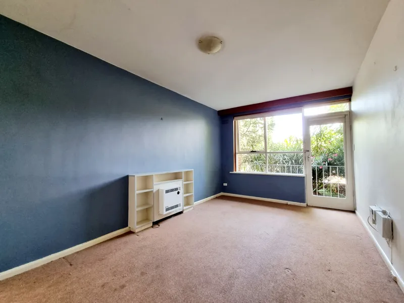 Large Apartment in Quiet Area