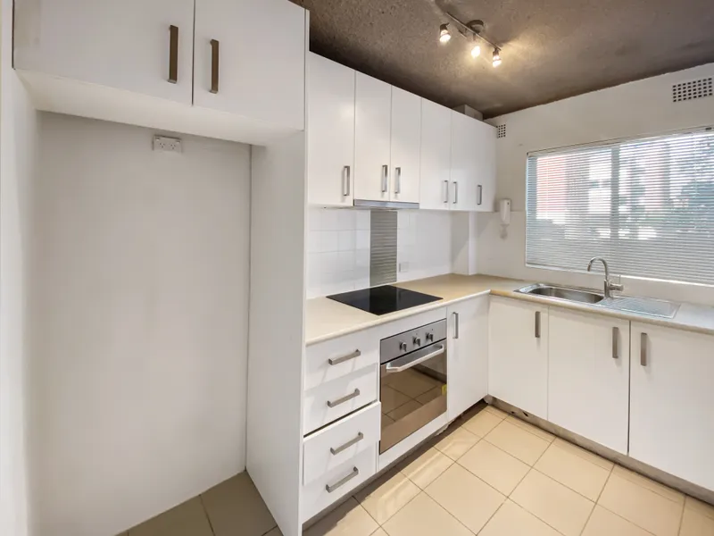Modern Home only Moments to Top Ryde Shops!