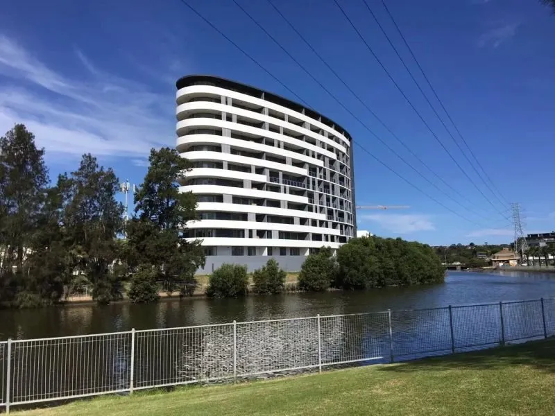 Stunning nearly new riverside apartments