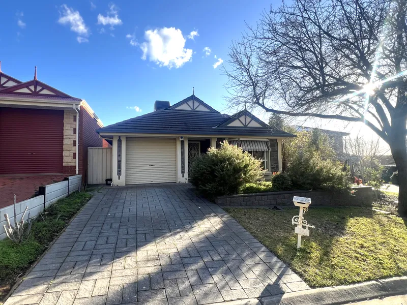 Affordable Rental In A Stunning Location!