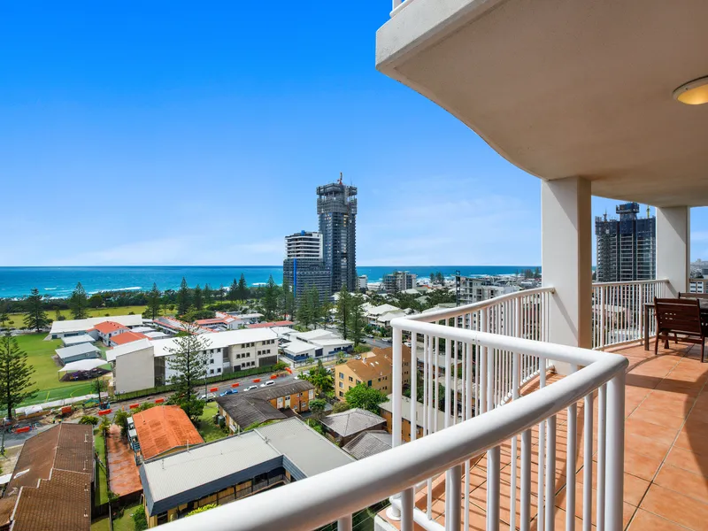 EXECUTIVE OCEAN VIEW APARTMENT