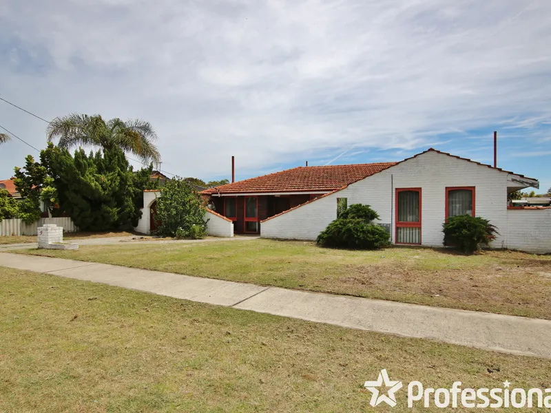 NEAT, FAMILY 4 X 2 HOME!