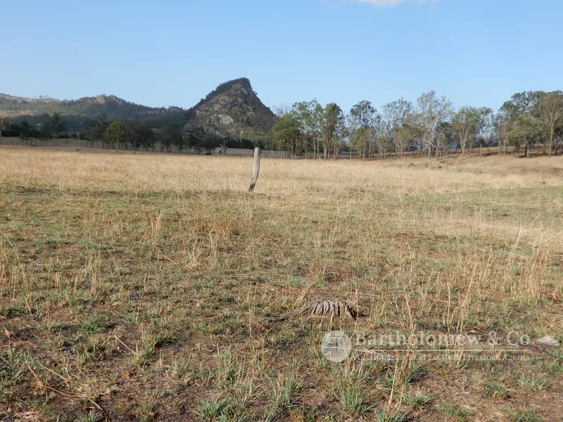 Choice rural block. Scenic Rim views.