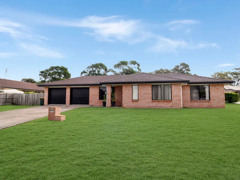 Neat 3 Bedroom 2 Bathroom home in Urangan for $500 per week