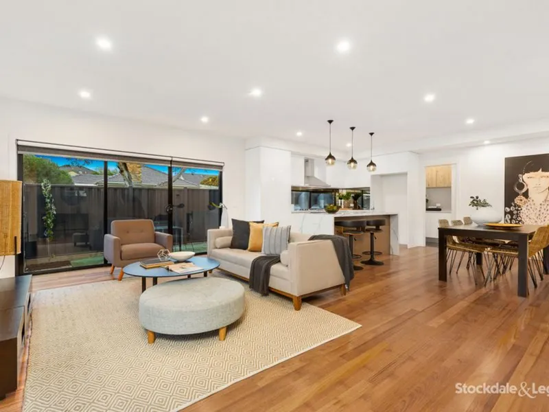 Street Frontage Stunner