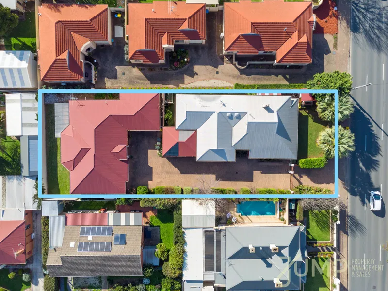 A Unique Opportunity Awaits, 2 Homes On Separate Titles To Be Offered Together