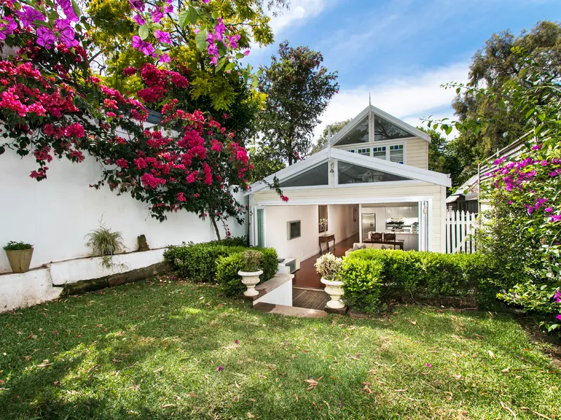 Gorgeous Quintessential Period Cottage