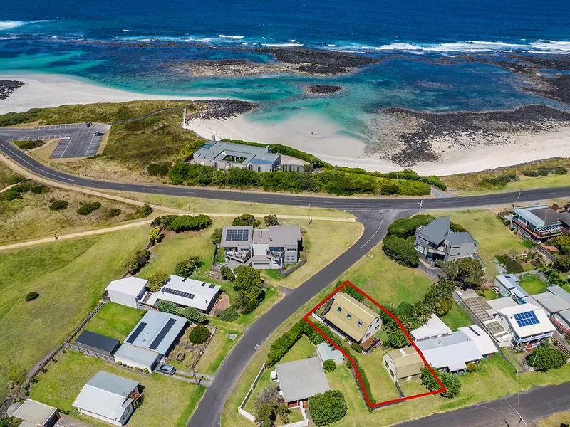 Beachy Bliss- Your Coastal Retreat Awaits!