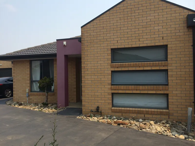 A Quiet Court Location!!