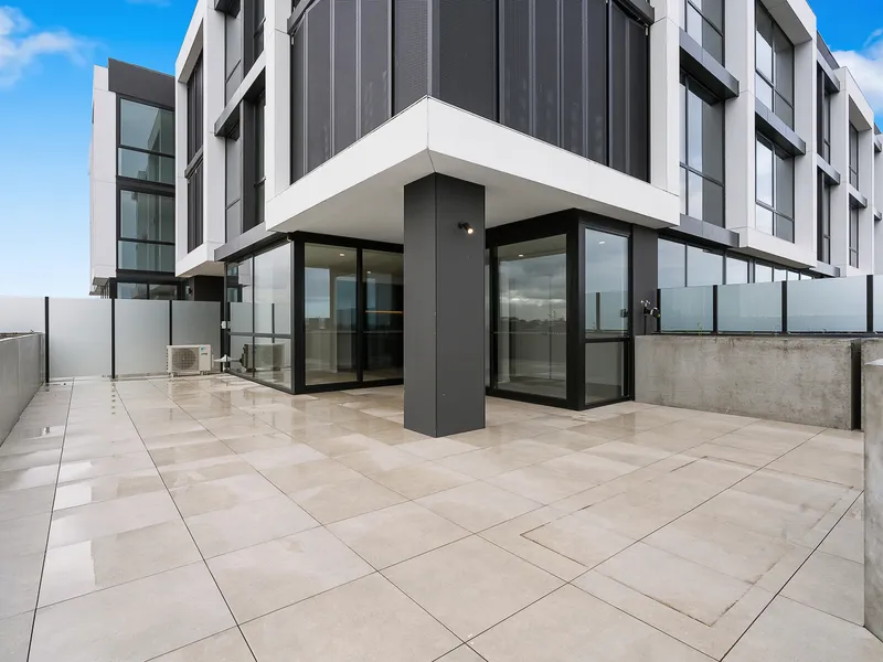Brand New Apartment With Oversized Terrace & City Views