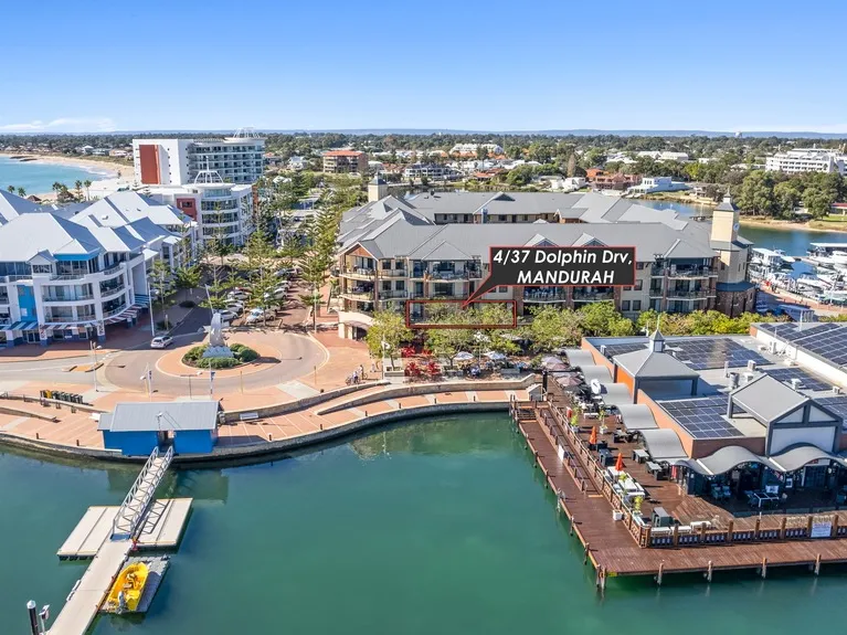 Beautiful Marina views!