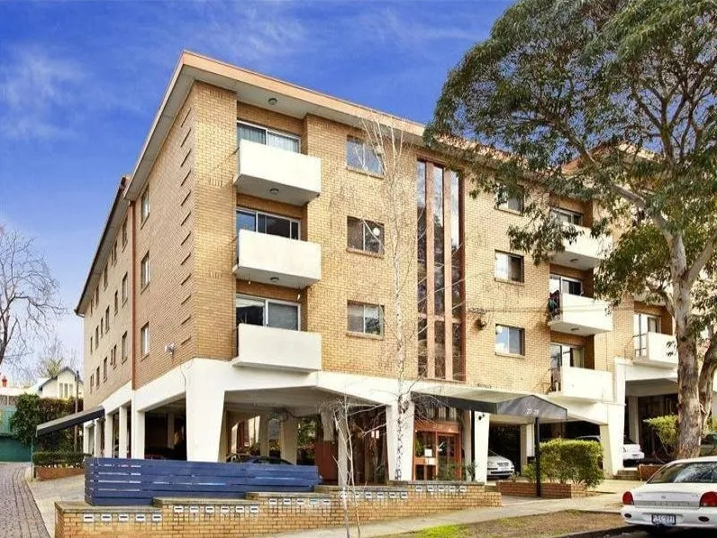 Spacious Top Floor in the Heart of South Yarra.