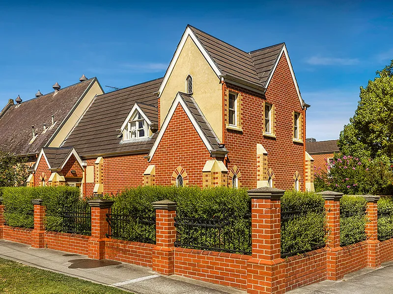 Well Presented Home Close to Shops & Transport
