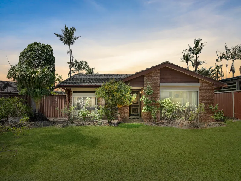 Much Loved Huge Family Home in a Quite Locale in Oakhurst Situated on 606SQM Block!