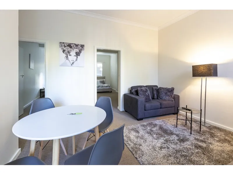 Coogee apartment // 2 minutes from the beach 