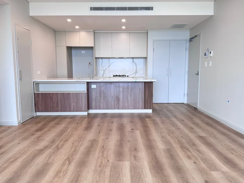 High level Corner 2bedrooms +Study