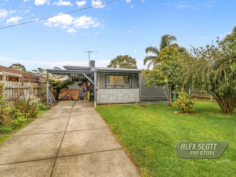 Position & Potential - 735m2