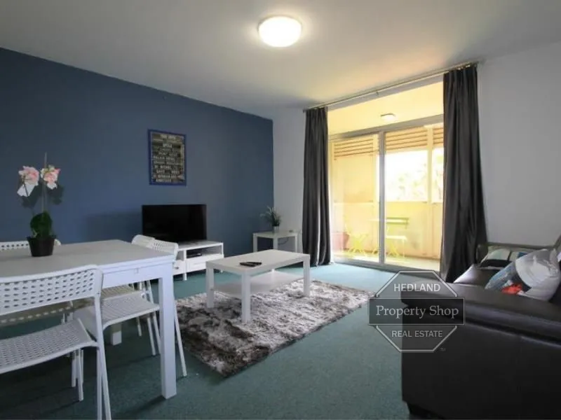 Fully Furnished low maintenance unit