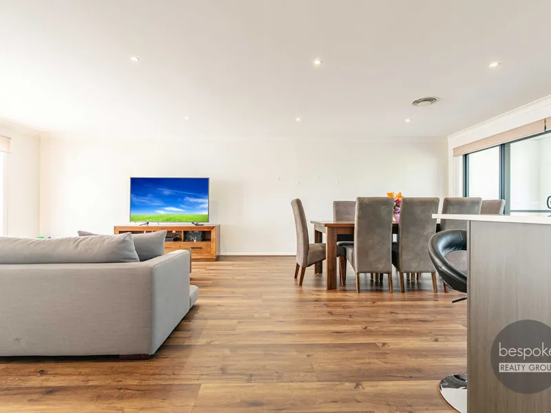 Low Maintenance Luxury Living!