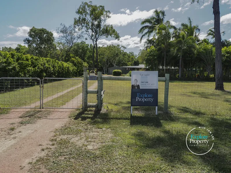 Huge 5,845 SQM block - Bore Water