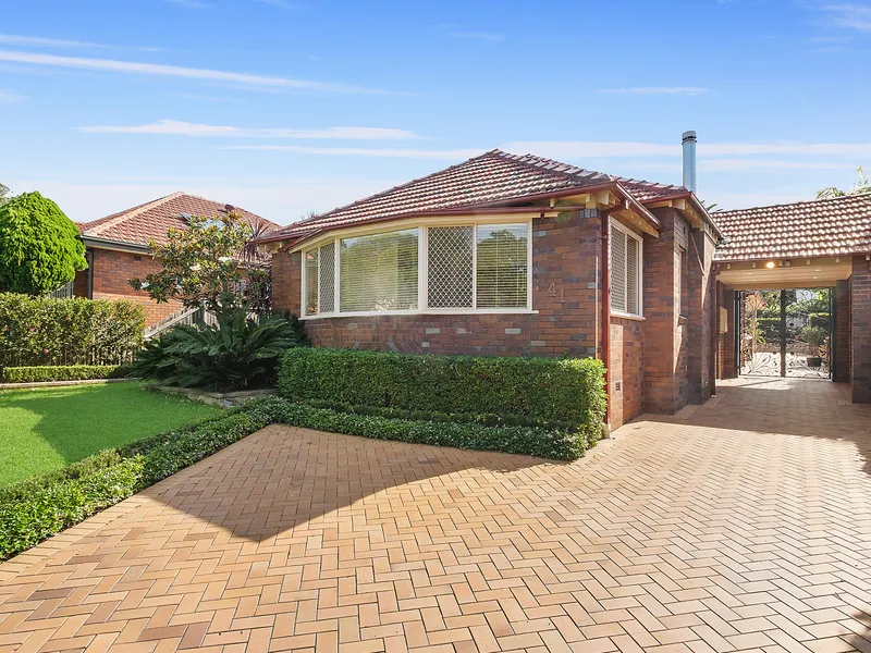 Recently Updated Freestanding Home on Private 670.3sqm Parcel