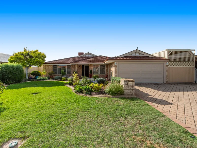 COASTAL LIFESTYLE ON OFFER