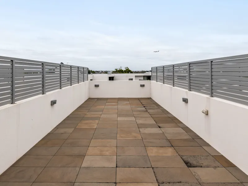 Brand new apartment with private rooftop