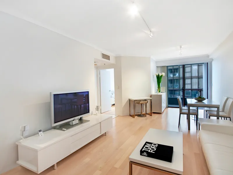 Paramount - Unfurnished Available 28 April