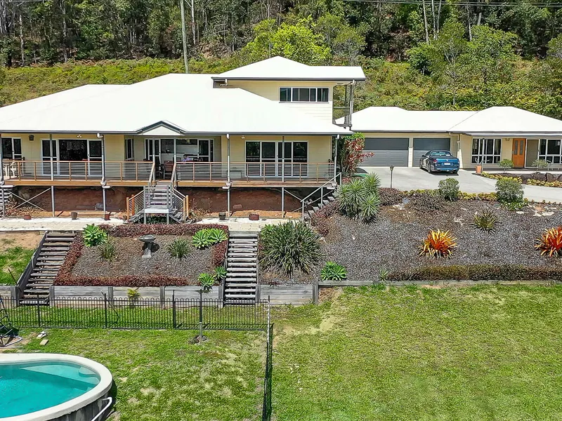 'Grand Family Home' - 6 Bedrooms with Dual Living on Usable Cleared Acres
