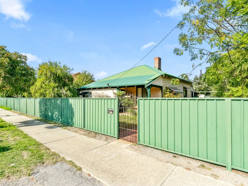 CHARACTER HOME IN BELLEVUE AVAILABLE FOR LEASE!