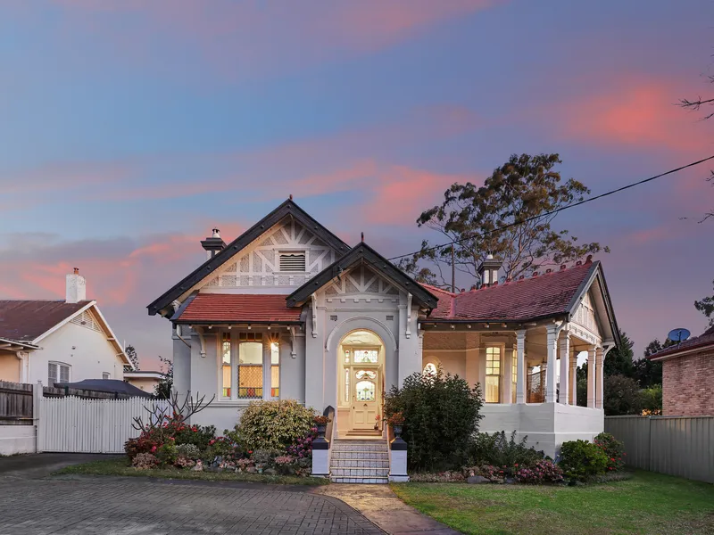 Flexible family home set on a manicured 844sqm north-facing parcel