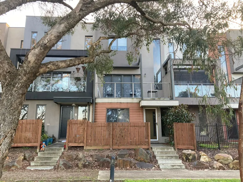 The Living is Easy..